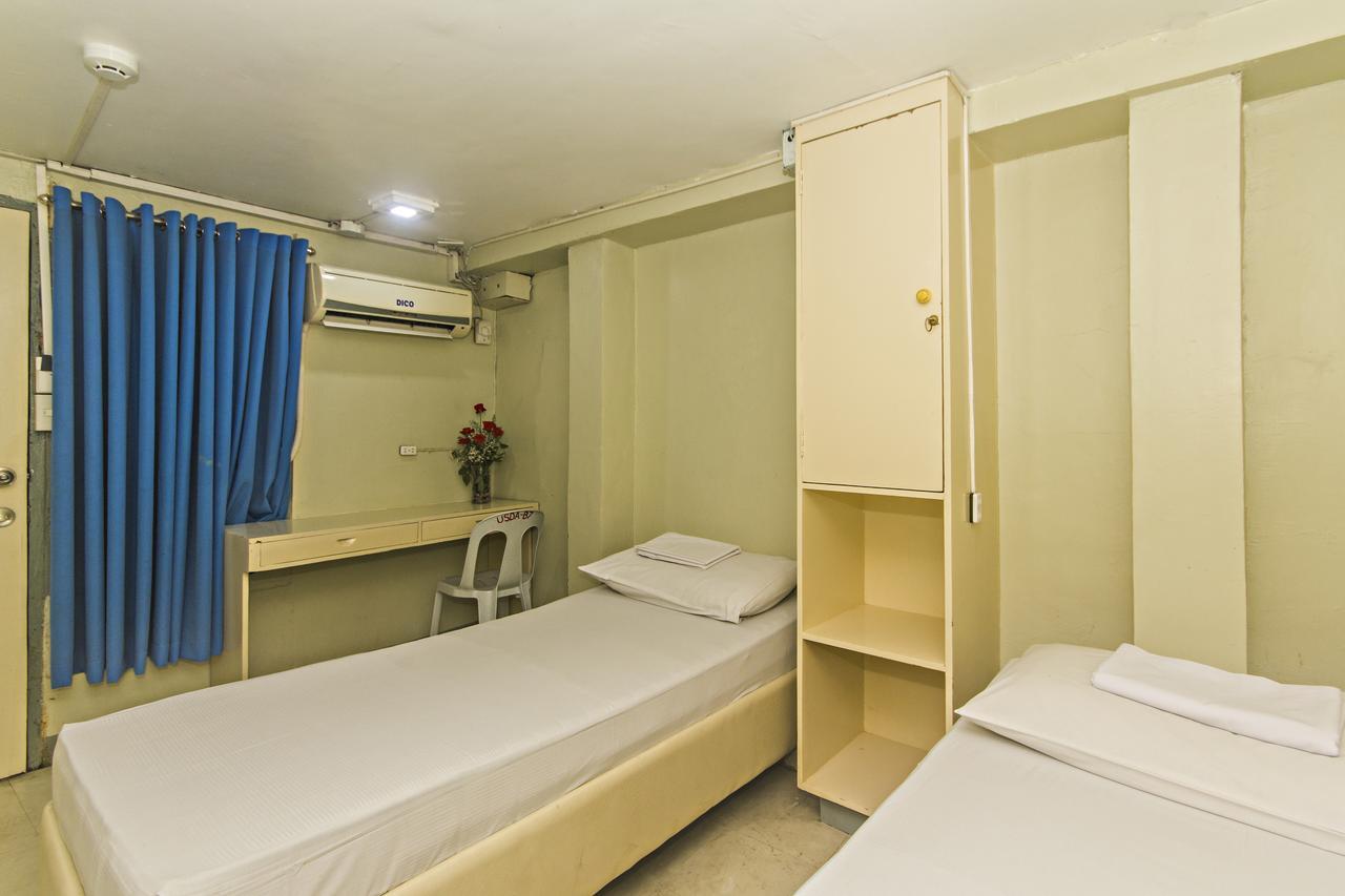 Usda Dormitory Hotel Cebu Стая снимка
